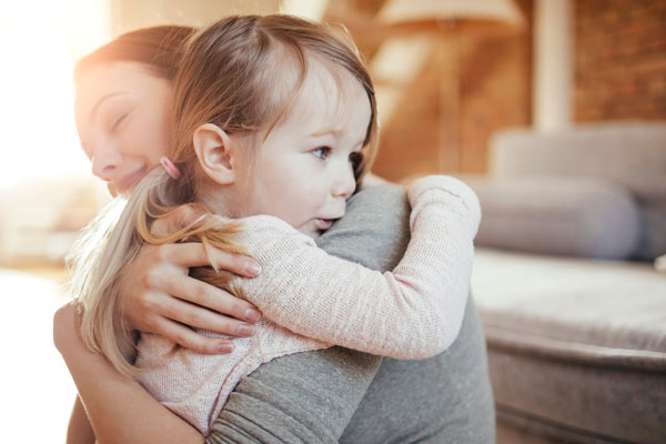 کاهش حس وابستگی بیش از حد کودک به مادر
